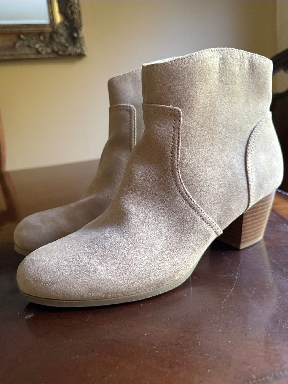 a.n.a. (A New Approach) Women's Suede Ankle Booties.Memory Foam Comfort Size 9
